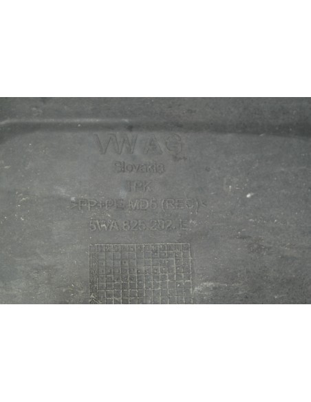 VW GOLF VIII 8 KOMBI OSŁONA PODWOZIA PRAWA 5WA825202E