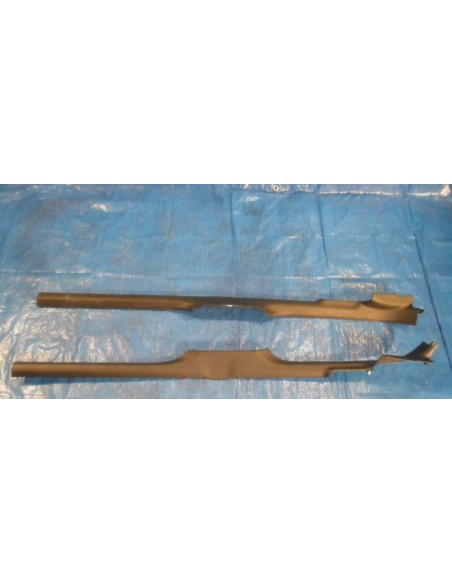 SEAT TOLEDO 2013-14 R LISTWA PROGOWA PRAWA CZARNA