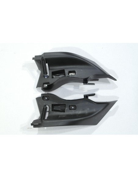 AUDI A3 8V FL PROWADNICA PASA PRAWA 8V4857792