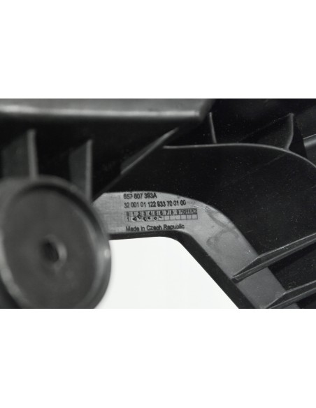 SKODA SCALA ŚLIZG ZDERZAKA LEWY TYŁ 657807393A