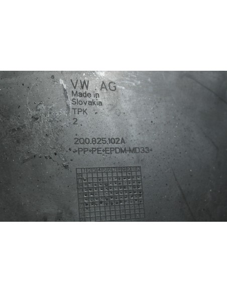 SKODA SCALA OSŁONA PODWOZIA PRAWA 2Q0825102A