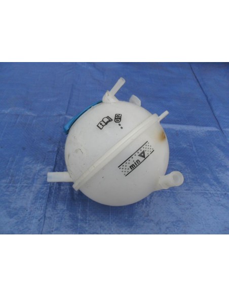 VW AUDI ZBIORNICZEK WYRÓWNAWCZY JAK NOWY