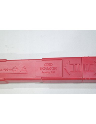 AUDI TRÓJKĄT OSTRZEGAWCZY 8K0860251