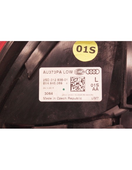 AUDI A3 8V 5D 8V4 LAMPA LEWA TYLNA 8V4945069