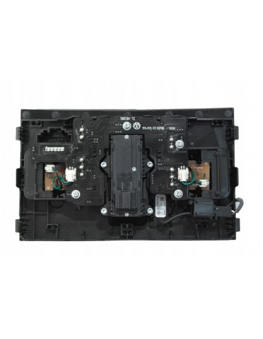 VW ARTEON LAMPKA PODSUFITKI LED CZARNA 5TA947105C