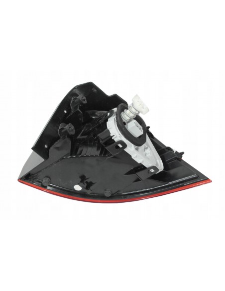 VW GOLF VII KOMBI LAMPA LEWA TYLNA 5G9945095A