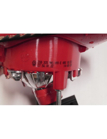 VW PASSAT B6 SEDAN LAMPA Z KLAPY LEWA 3C5945093E