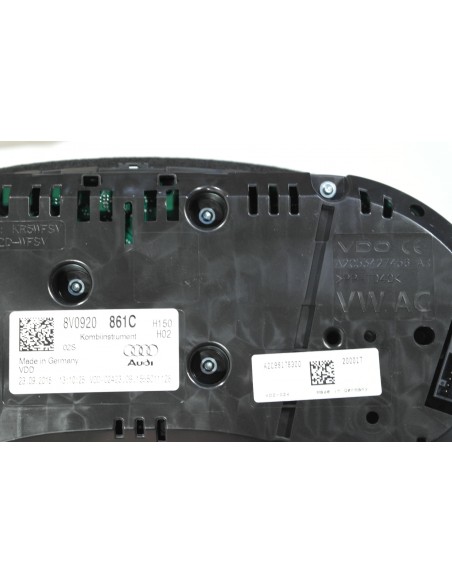 AUDI A3 8V FL 1.4 TSI LICZNIK 8V0920861C