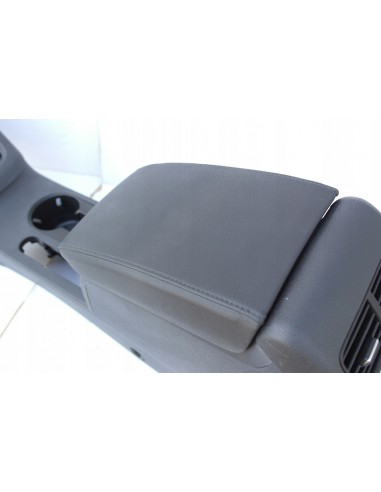 VW JETTA 5C6 TUNEL PODŁOKIETNIK SKÓRA CZARNA