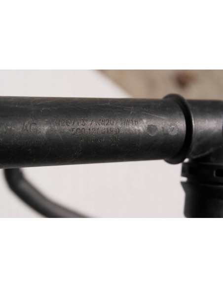 VW AUDI SEAT SKODA PRZEWÓD WODNY KRÓCIEC 5Q0121619D