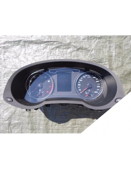 AUDI Q3 RS 2.5 TFSI LICZNIK 8U0920940