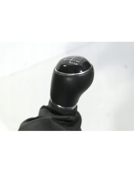 VW SPORTSVAN GAŁKA MIESZEK BIEGÓW MANUAL 517711113B