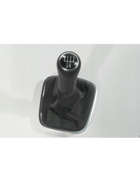 VW POLO 6R GAŁKA MIESZEK BIEGÓW MANUAL 6R0711113E