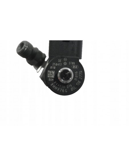 VW AUDI SEAT SKODA 2.0 TDI WTRYSKIWACZ 05L130277Q