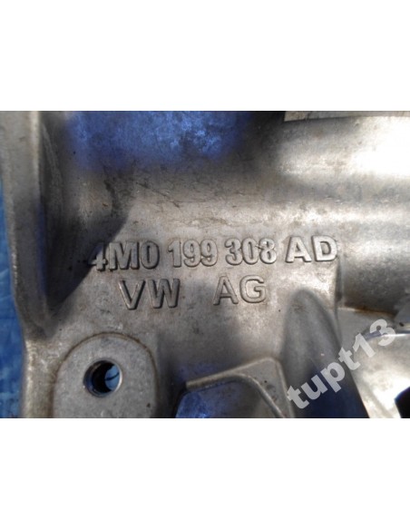 AUDI A4 B9 8W 2.0 TDI ŁAPA SILNIKA 4M0199308AD