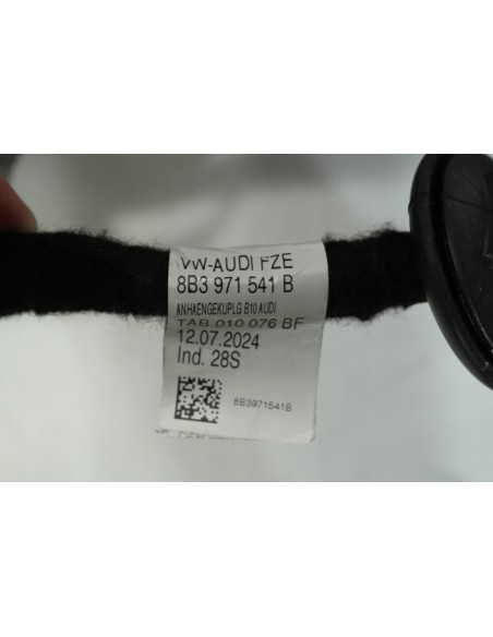 AUDI A5 B10 HAK HOLOWNICZY ELEKTRYCZNY 8B3800495