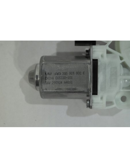 AUDI A5 B10 SILNICZEK SZYBY LEWY TYŁ 3QD959802E
