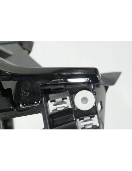 AUDI A5 B10 KRATKA NAWIEWU LEWA 8B1820901