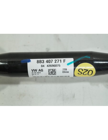 AUDI A5 B10 2.0 TDI PÓŁOŚ KOMPLETNA 8B3407271F