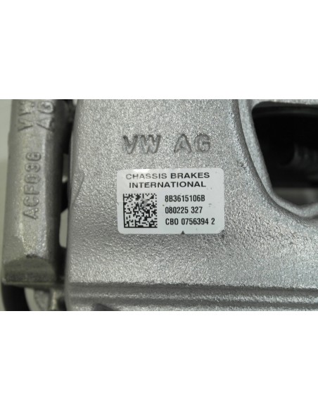 AUDI A5 B10 2.0 TDI ZACISK HAMULCOWY PRAWY PRZEDNI PRAWY PRZÓD 8B3615106B