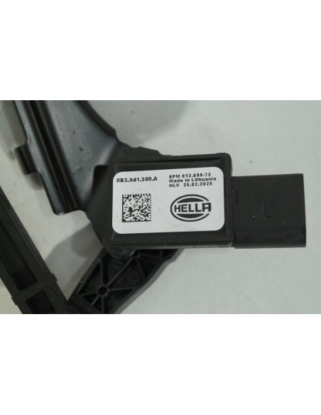 AUDI A5 B10 2.0 TDI CZUJNIK POZIOMOWANIA ŚWIATEŁ 8B3941309A