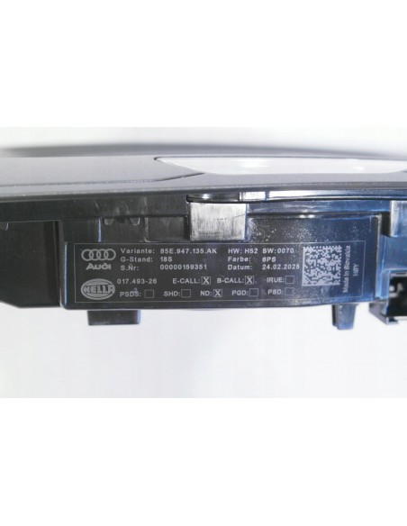 AUDI LAMPKA PODSUFITKI OŚWIETLENIE KABINY 85E947135AK