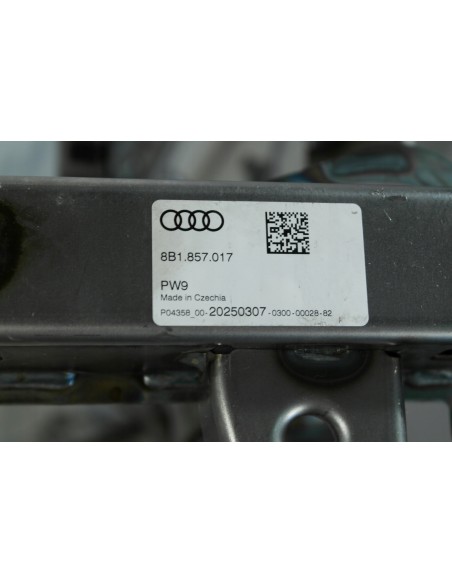 AUDI A5 B10 BELKA STELAŻ KOKPITU DESKI ROZDZIELCZEJ 8B1857017