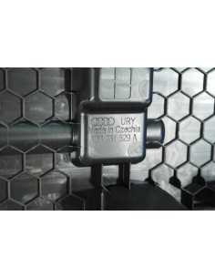 AUDI A5 B10 KOMBI LISTWA MOCOWANIE Z BAGAŻNIKA 8B3861529A 2