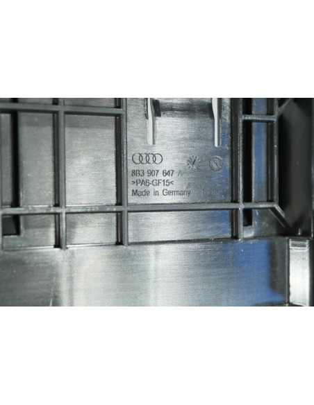 AUDI A5 B10 UCHWYT MOCOWANIE KOMPUTERA SILNIKA 8B3907647A