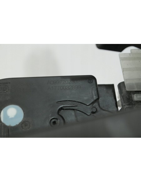 MERCEDES W247 ZAMEK DRZWI LEWY PRZÓD A0997202302 A17700322829 A0997601502