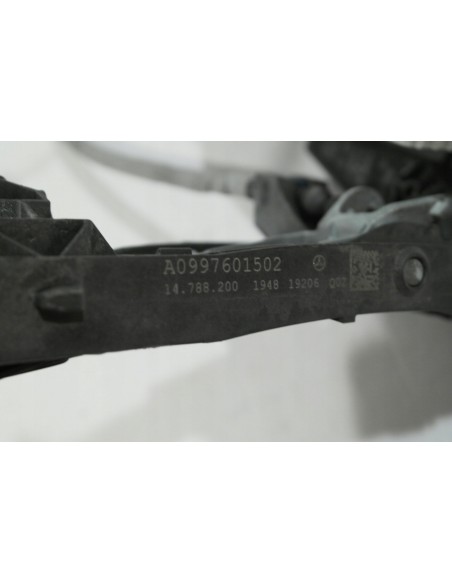 MERCEDES W247 ZAMEK DRZWI LEWY PRZÓD A0997202302 A17700322829 A0997601502