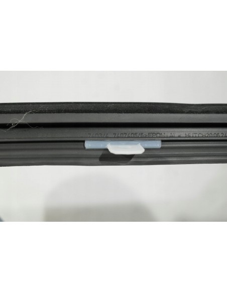 BMW 3 G21 USZCZELKA DRZWI PRAWY TYŁ SHADOWLINE 7407403/4 7407405/6