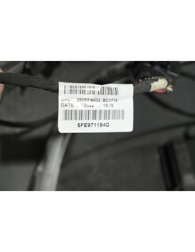 SEAT LEON IV KOMBI ZDERZAK TYLNY KOMPLETNY...