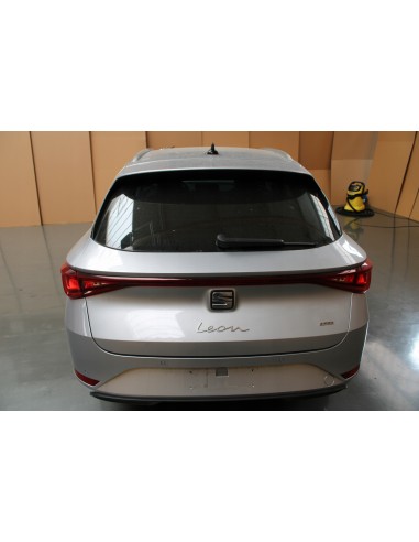 SEAT LEON IV KOMBI LAMPA TYLNA BLENDA Z KLAPY...
