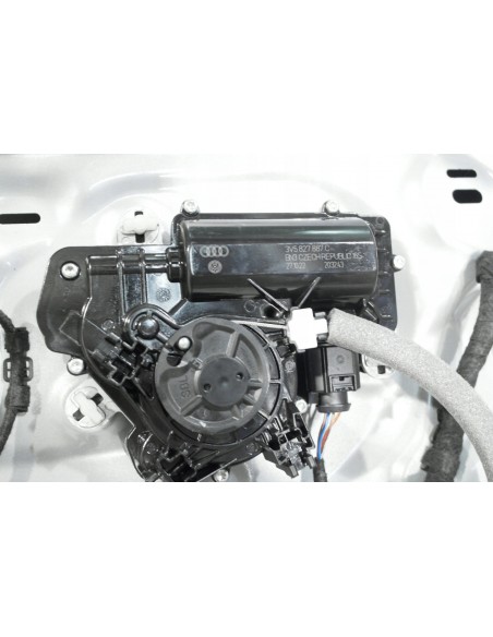 SEAT LEON IV KOMBI KLAPA TYLNA POD KOLOR LZ7G