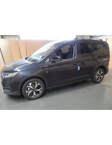 FORD TOURNEO CONNECT MK3 BŁOTNIK LEWY PRZÓD...