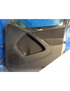 VW TIGUAN TAPICERKA DRZWI PRAWY PRZÓD CZARNA