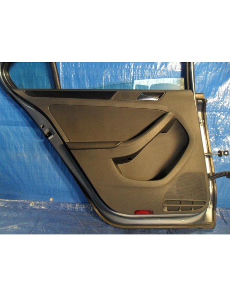 VW JETTA 2011-12 R TAPICEKA DRZWI LEWYCH SKÓRA