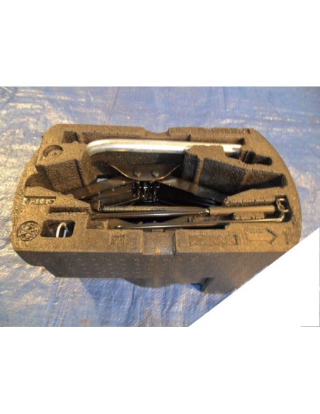 VW PASSAT B7 ZESTAW NARZĘDZIOWY ORYGINAŁ