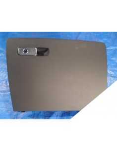 AUDI Q3 RS S-LINE SCHOWEK PASAŻER CZARNY 8U1857035