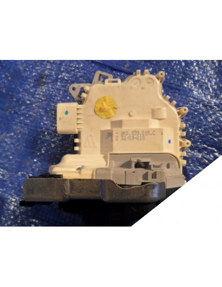 AUDI Q7 ZAMEK DZRWI LEWY TYŁY 8K0839015 C
