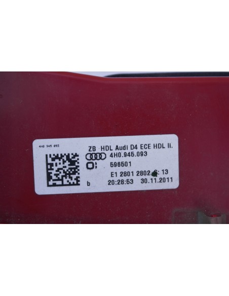 AUDI A8 4H D4 LAMPA LEWY TYŁ Z KLAPY LED