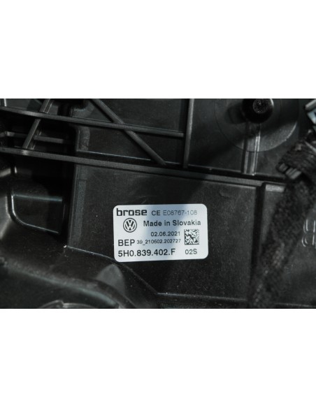 VW GOLF VIII 8 KOMBI MECHANIZM PODNOŚNIK SZYBY PRAWY TYŁ 5H0839402F