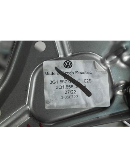 VW ARTEON BELKA STELAŻ KOKPITU 3G1857017E