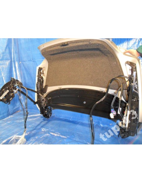 VW EOS 2012 R KLAPA KOMPLETNA LR7L