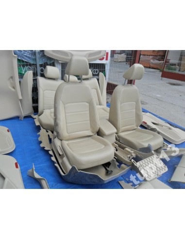 VW PASSAT B7 KOMPLETNE WNĘTRZE SKÓRA JASNA SEDAN