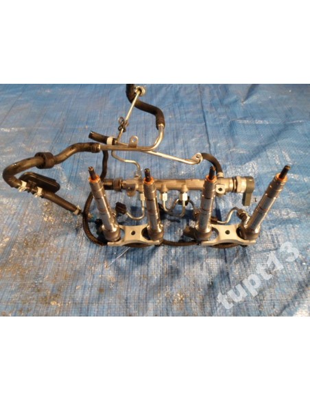 VW AUDI SEAT SKODA 1,6 TDI WTRYSKIWACZ 04L130277AD