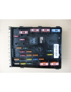 VW PASSAT B6 2.0 TDI SKRZYNKA BEZPIECZNIKÓW