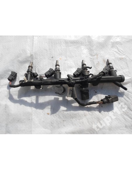 VW AUDI SEAT 1.8 TSI UKŁAD WTRYSKOWY 06K133681A