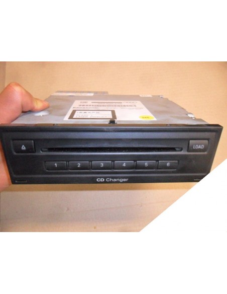 AUDI CZYTNIK ZMIENIARKA CD 8X0035110